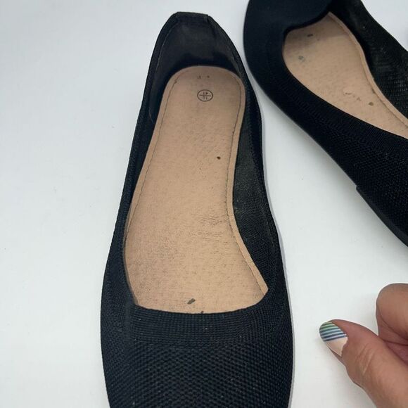 Knit Oval Toe Flats in Black - Picture 7 of 10